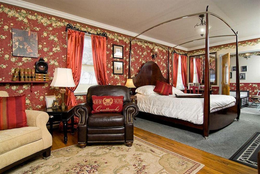 The Reynolds Mansion Frühstückspension Woodfin