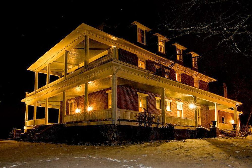The Reynolds Mansion Woodfin